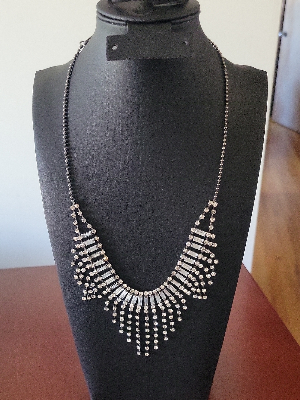 Vintage Clear Crystal Waterfall Necklace 17-20 Inches